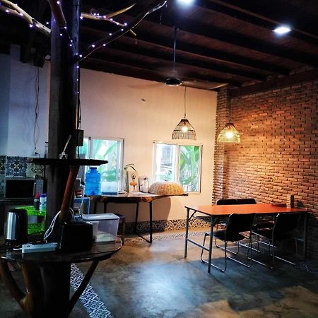 Urban Farmhouse Сиемрип Экстерьер фото